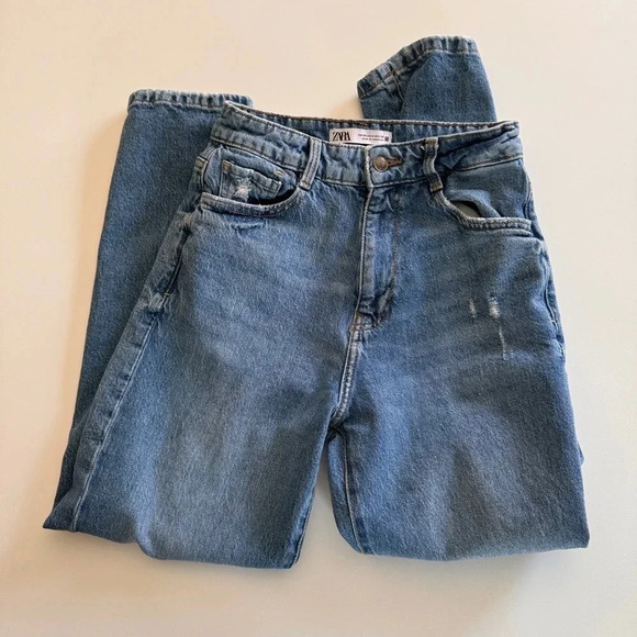 Zara- Midwash- Straight Leg Denim- Women’s 4 - Picture 2 of 16